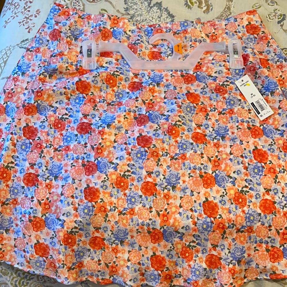 NWT flowered a line skirt mini skate skirt